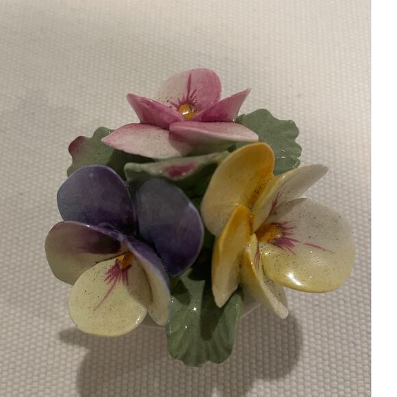 2 Aynsley Fine Bone China Hand Molded/Painted Pansies - Picture 3 of 5